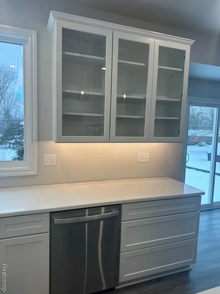 28341 Alycekay Street Farmington Hills City MI 48334
