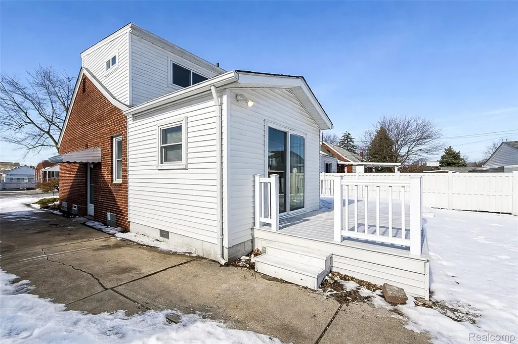 1459 22nd Street Wyandotte City MI 48192