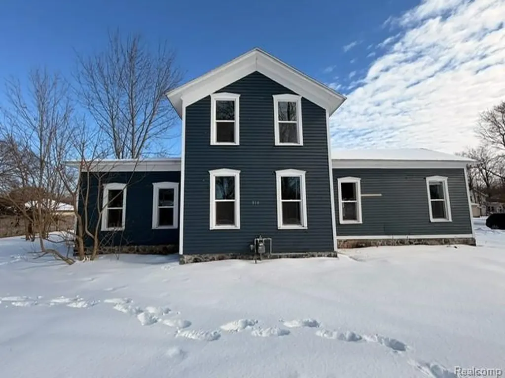 816 7th Street Three Rivers City MI 49093