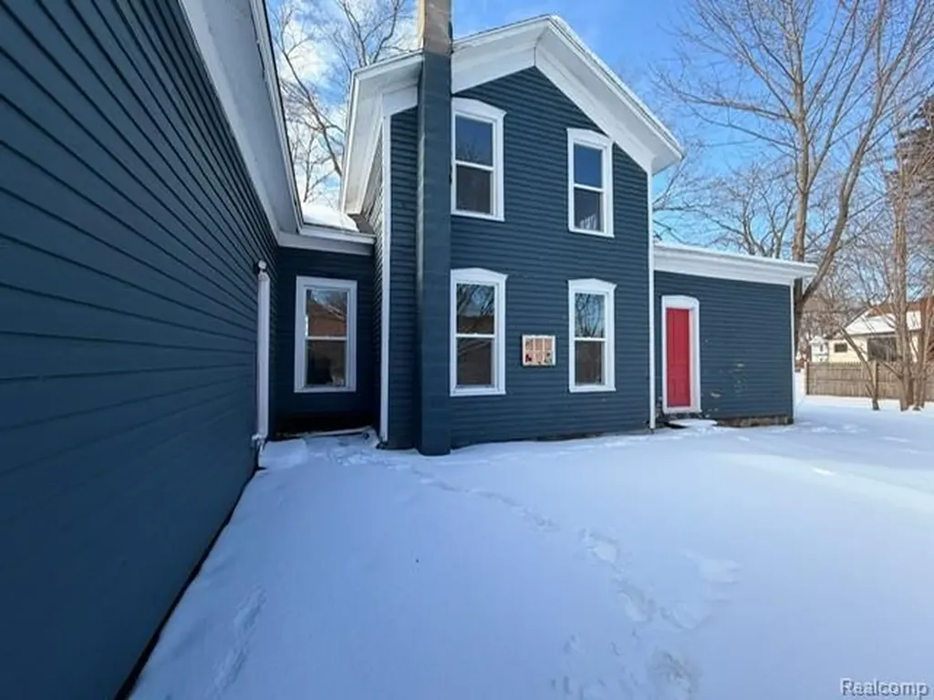 816 7th Street Three Rivers City MI 49093