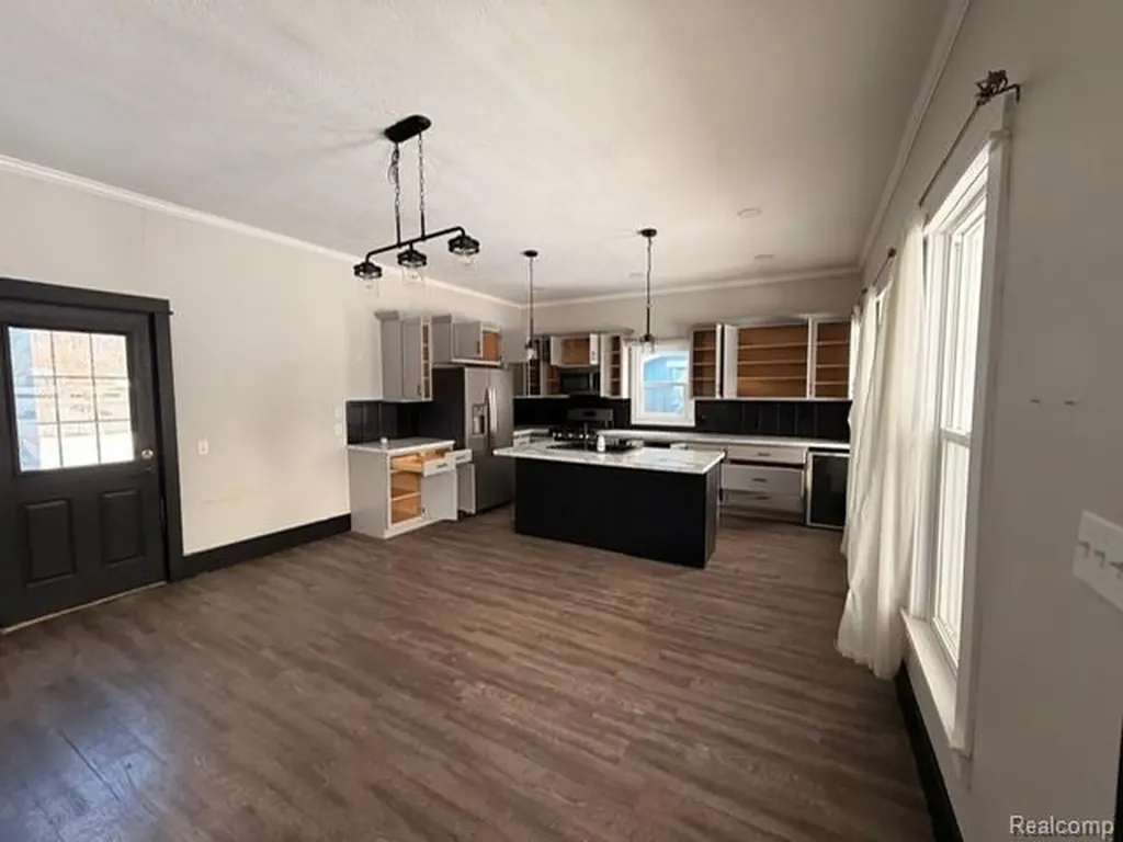 816 7th Street Three Rivers City MI 49093