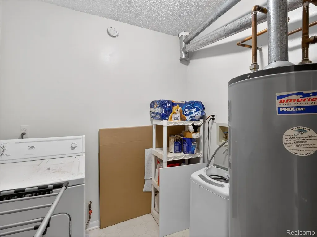 35652 Castlewood Court Westland City MI 48185