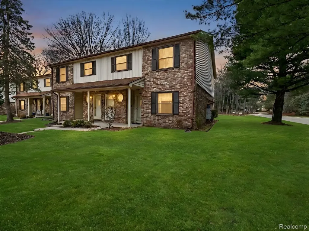 35652 Castlewood Court Westland City MI 48185