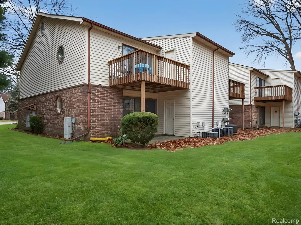 35652 Castlewood Court Westland City MI 48185