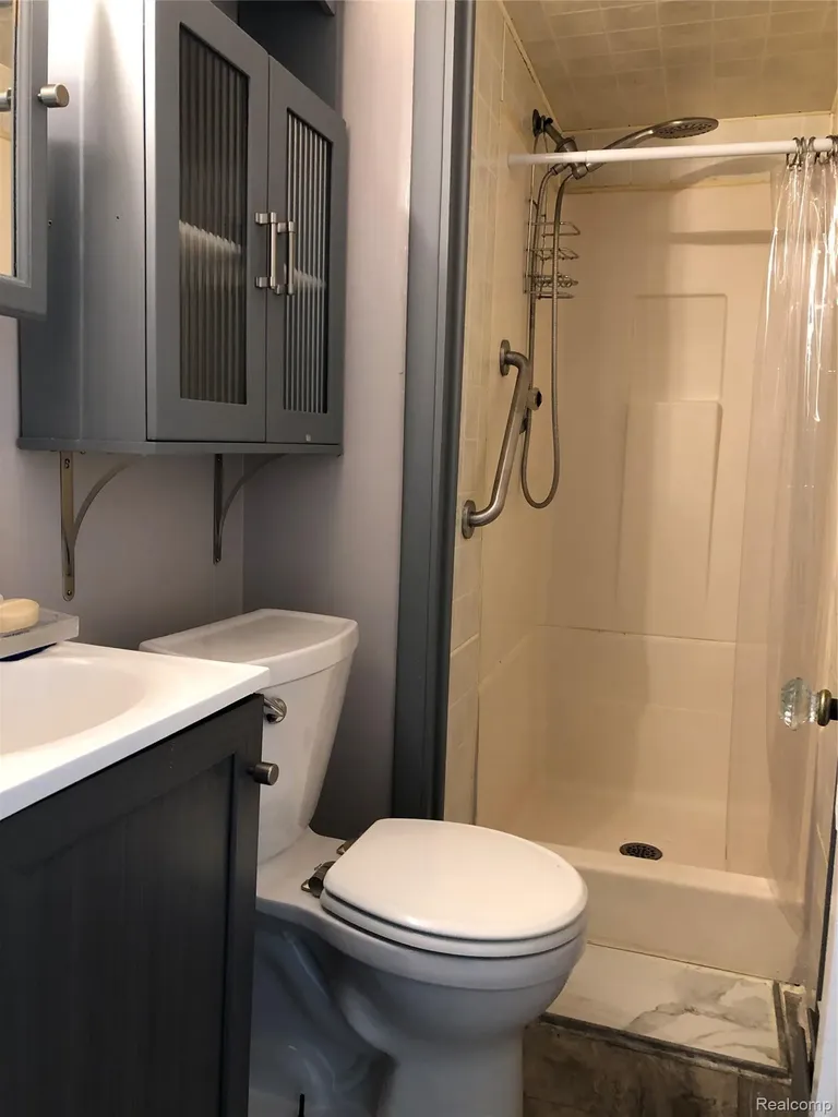 2005 Fairfield Avenue Wixom City MI 48393