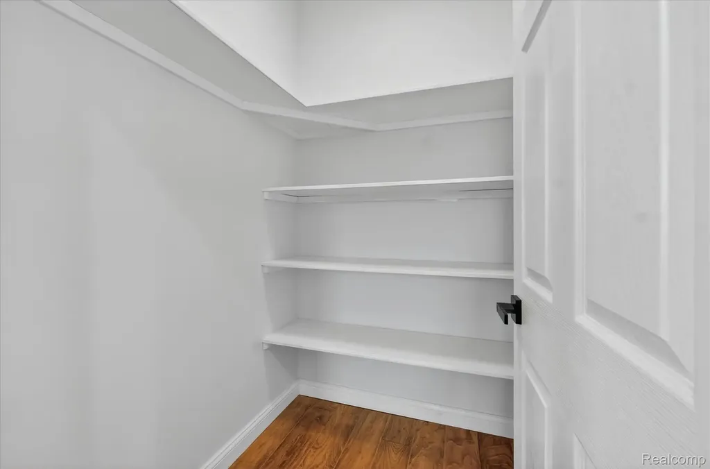 37235 Jefferson Avenue Harrison Charter Township MI 48045