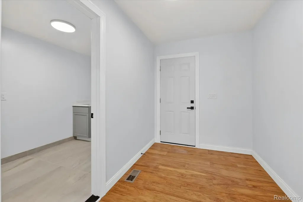 37235 Jefferson Avenue Harrison Charter Township MI 48045