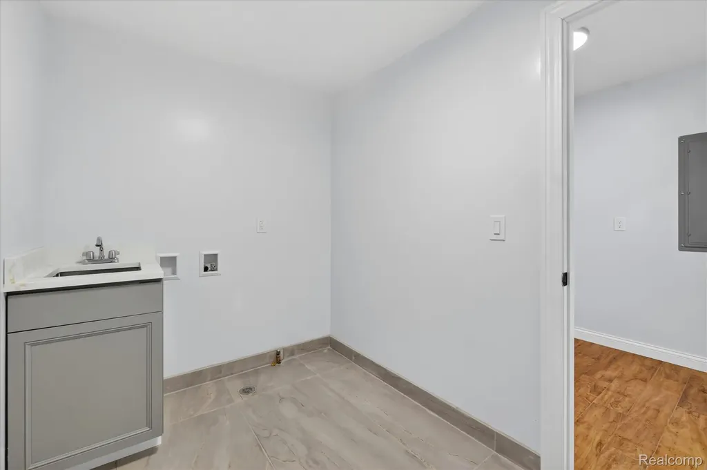 37235 Jefferson Avenue Harrison Charter Township MI 48045