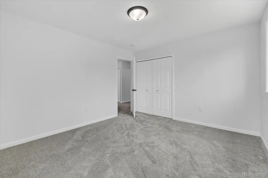 37235 Jefferson Avenue Harrison Charter Township MI 48045