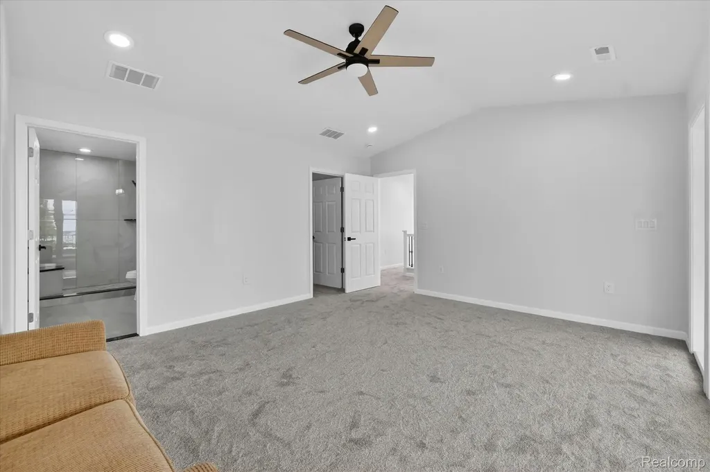 37235 Jefferson Avenue Harrison Charter Township MI 48045
