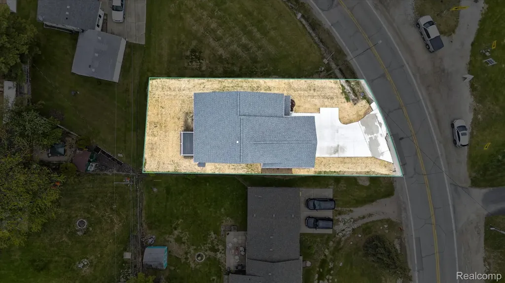 37235 Jefferson Avenue Harrison Charter Township MI 48045