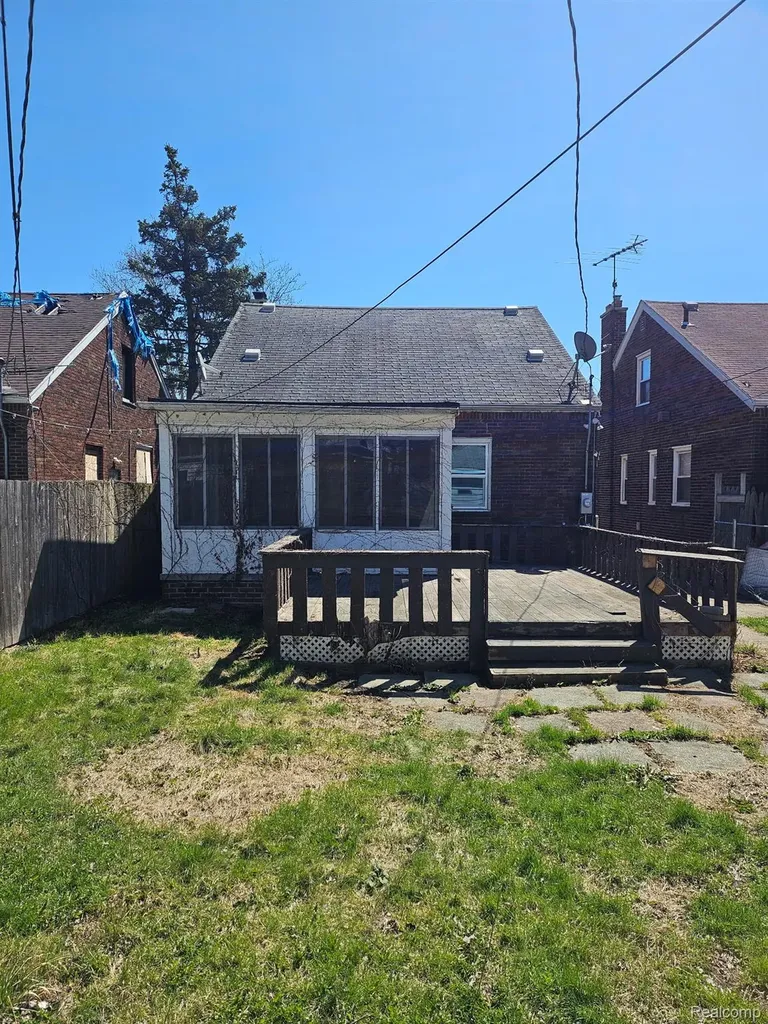 10109 Mckinney Street Detroit City MI 48224