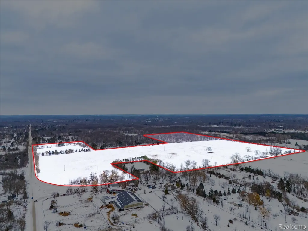 Bre A00 Six Mile Road Salem Township MI 48168