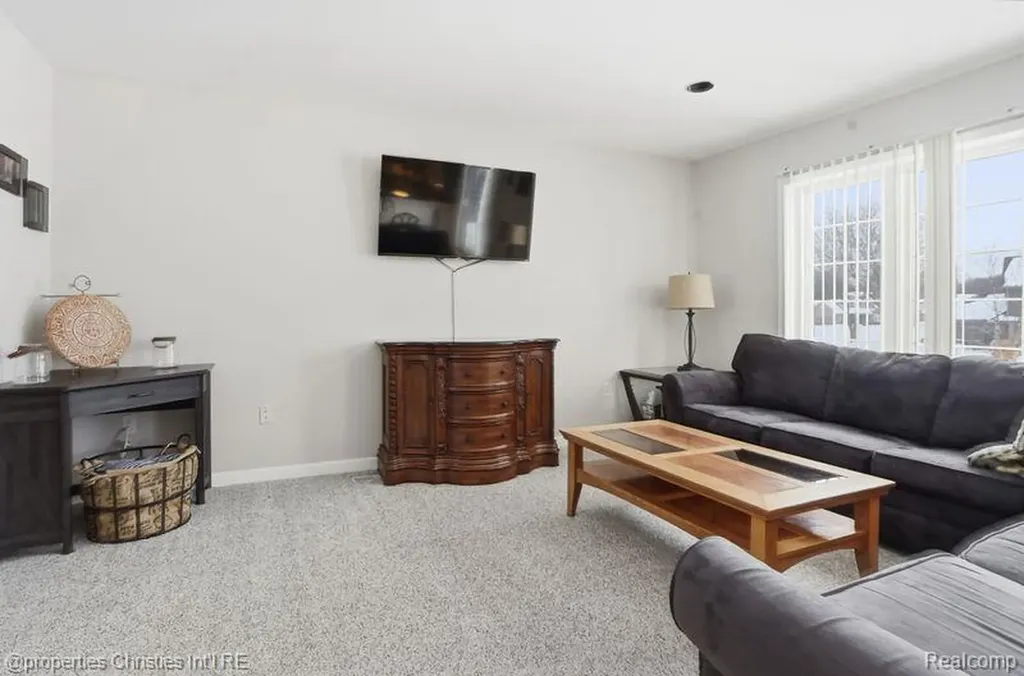 921 Kyle Court White Lake Charter Township MI 48383