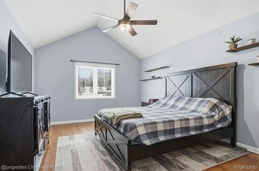 921 Kyle Court White Lake Charter Township MI 48383