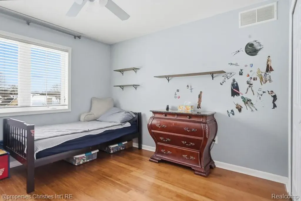 921 Kyle Court White Lake Charter Township MI 48383