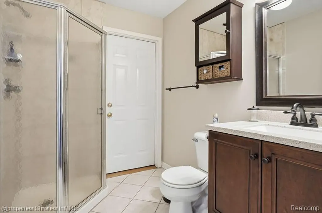 921 Kyle Court White Lake Charter Township MI 48383