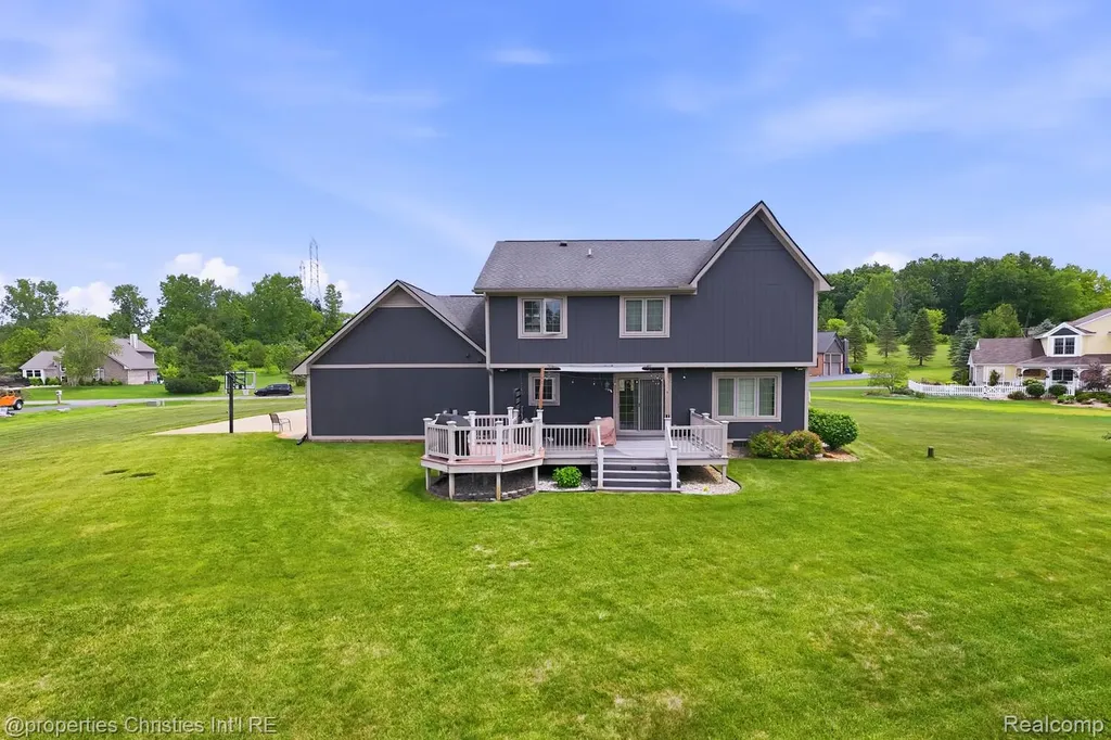 921 Kyle Court White Lake Charter Township MI 48383