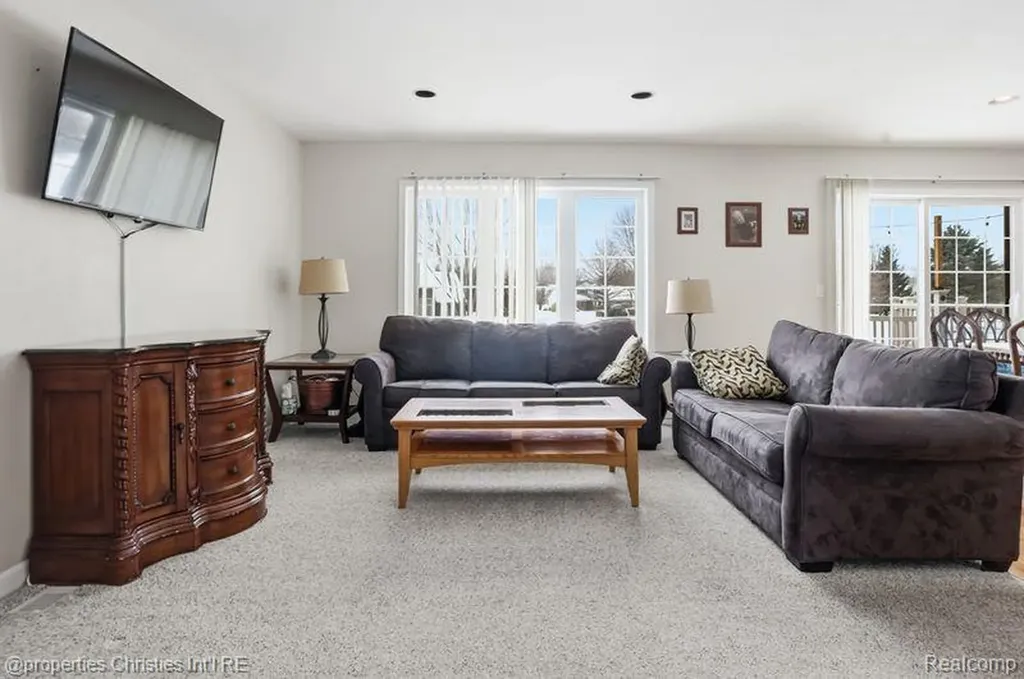 921 Kyle Court White Lake Charter Township MI 48383