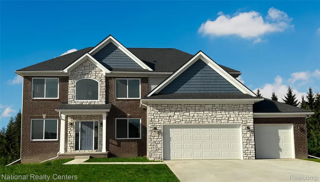 53212 Woodland Meadows Chesterfield Township MI 48047