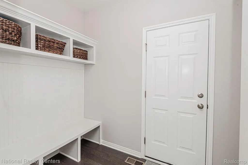 53212 Woodland Meadows Chesterfield Township MI 48047