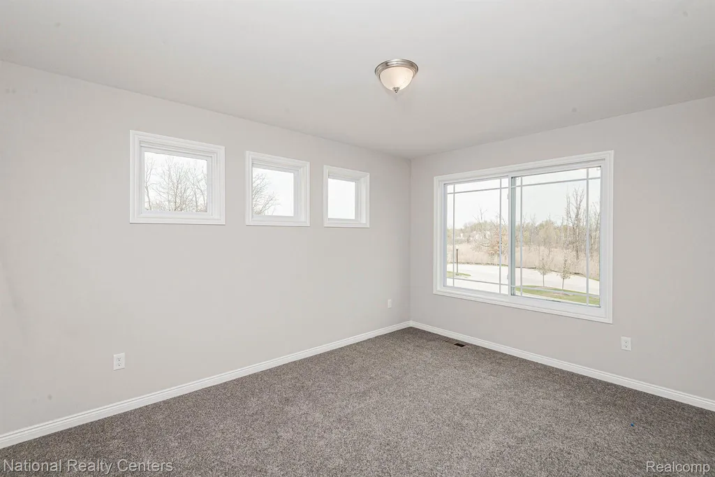 53212 Woodland Meadows Chesterfield Township MI 48047