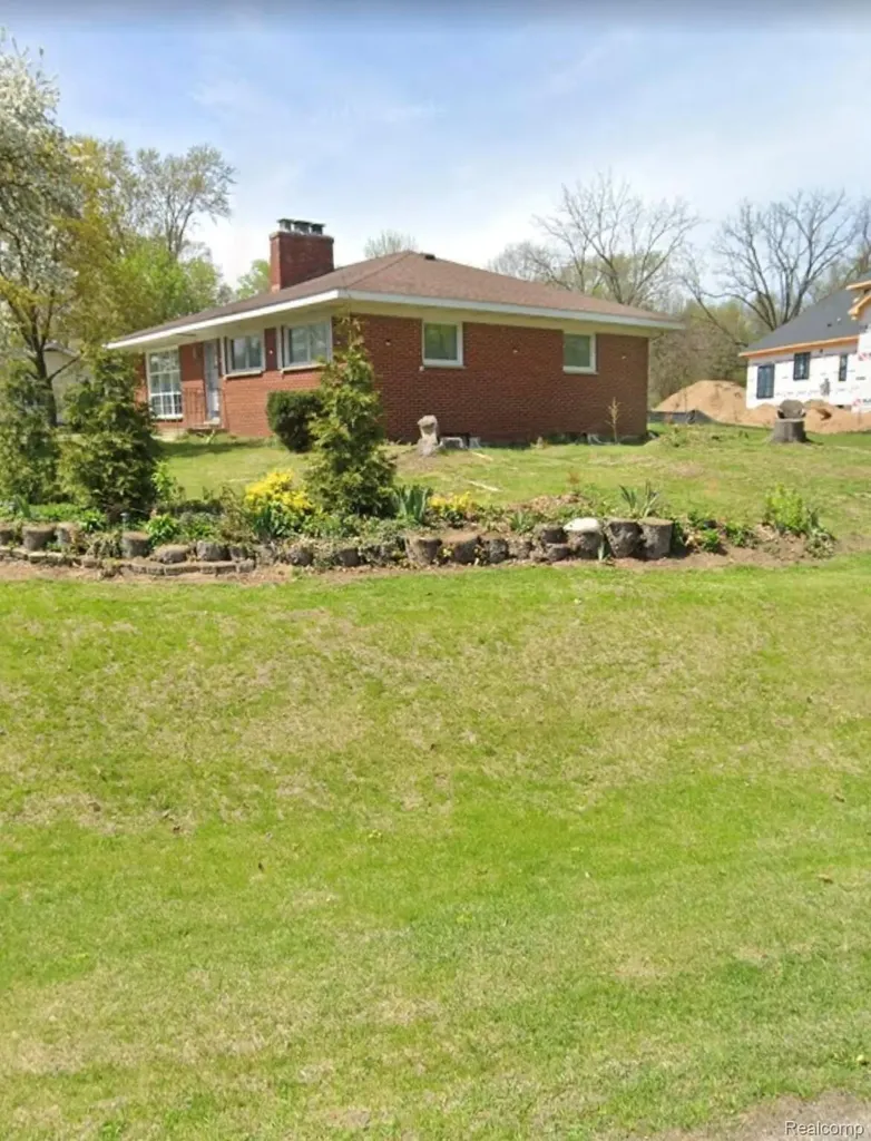 3443 Nichols Road Auburn Hills City MI 48326