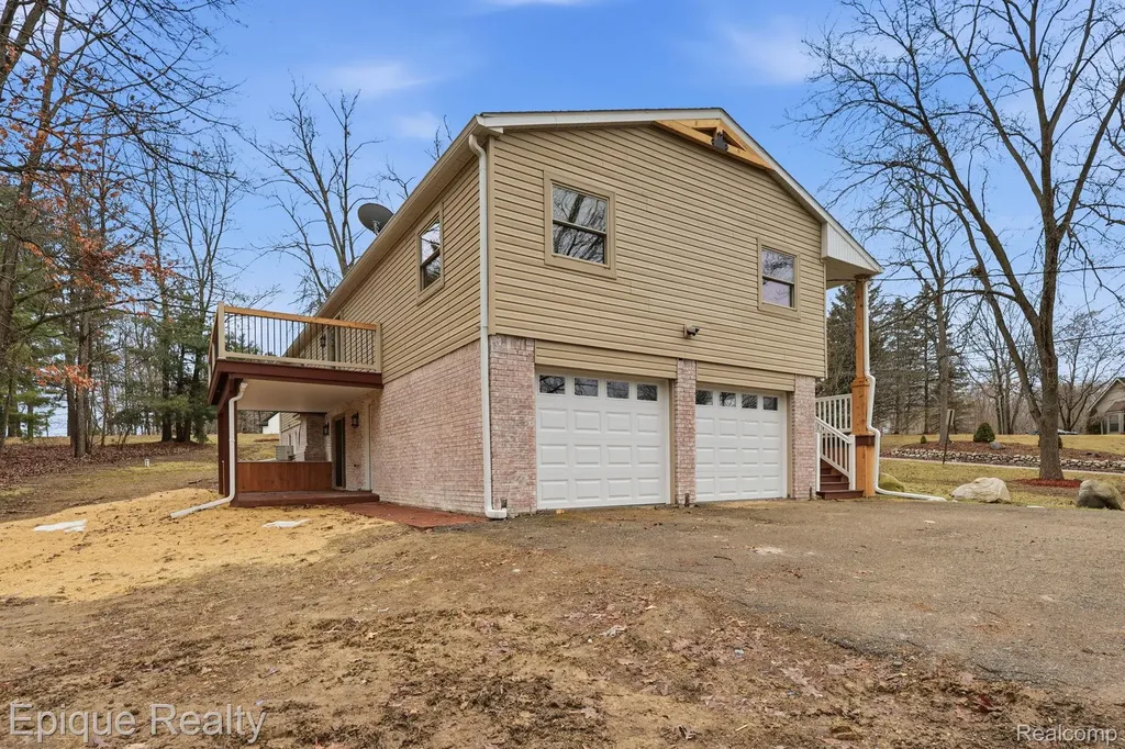 4563 Clifford Road Genoa Township MI 48116