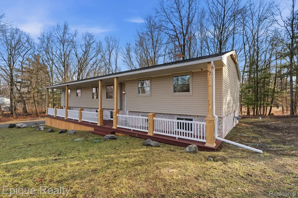 4563 Clifford Road Genoa Township MI 48116