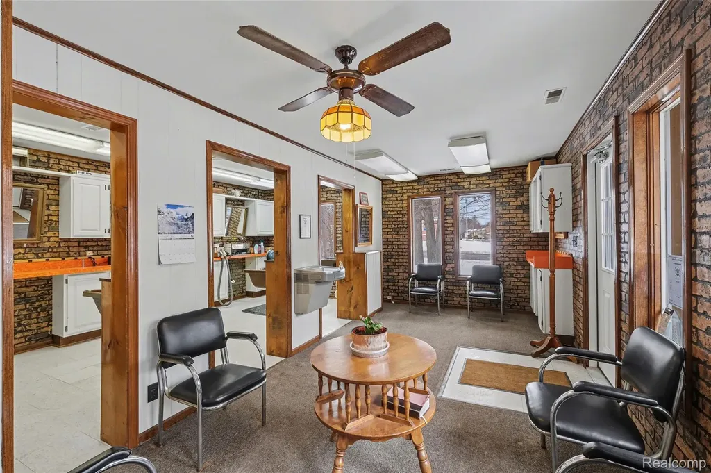 1011 S Graham Road Flint Charter Township MI 48532