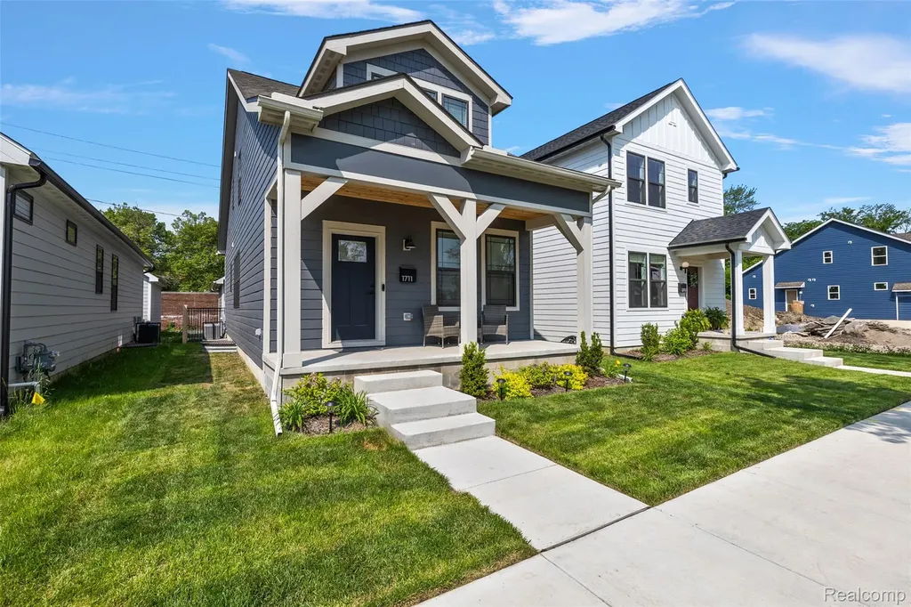 1797 Holcomb Street Detroit City MI 48214