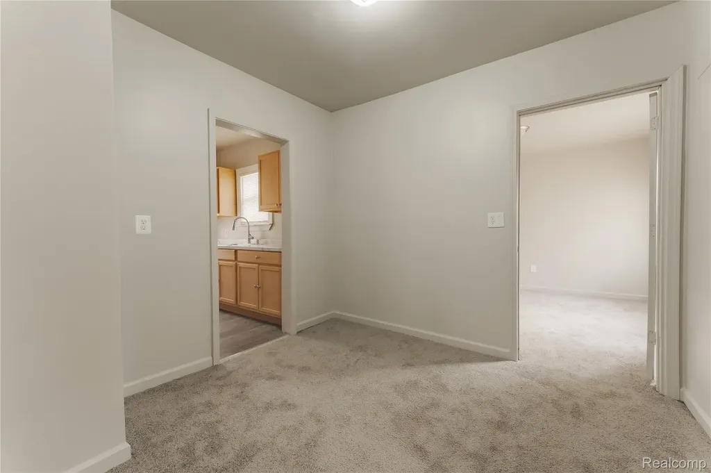804 Emerson Avenue Pontiac City MI 48340