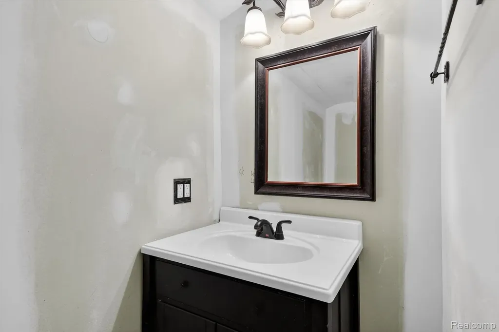 13574 Fairview Court Van Buren Charter Township MI 48111