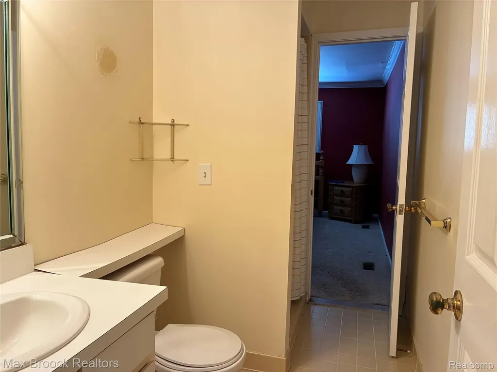 42479 Eldon Circle Clinton Charter Township MI 48038