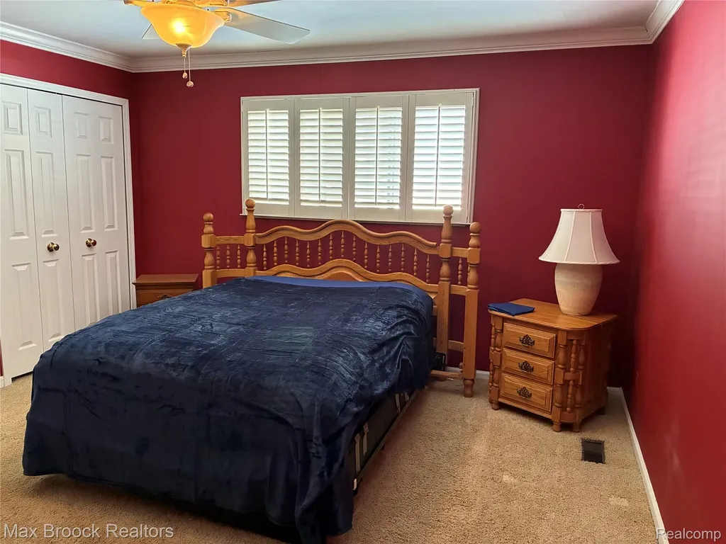 42479 Eldon Circle Clinton Charter Township MI 48038