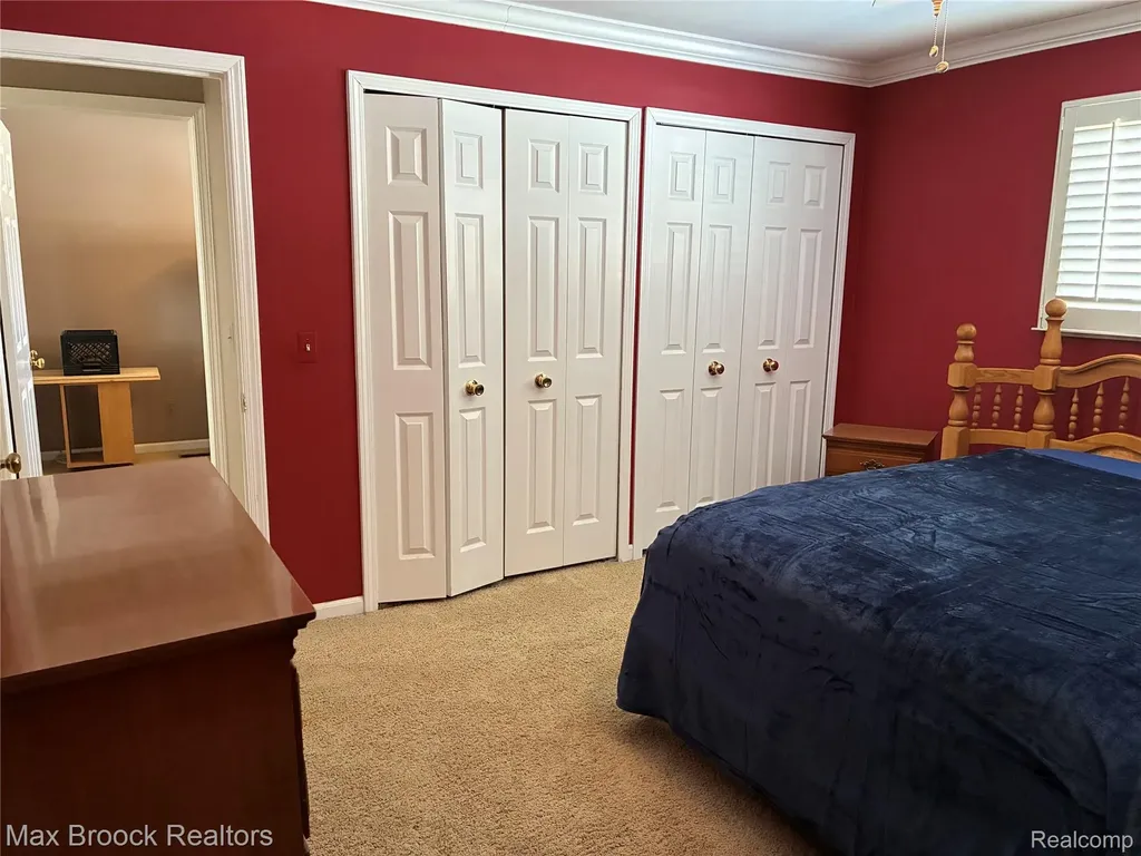 42479 Eldon Circle Clinton Charter Township MI 48038