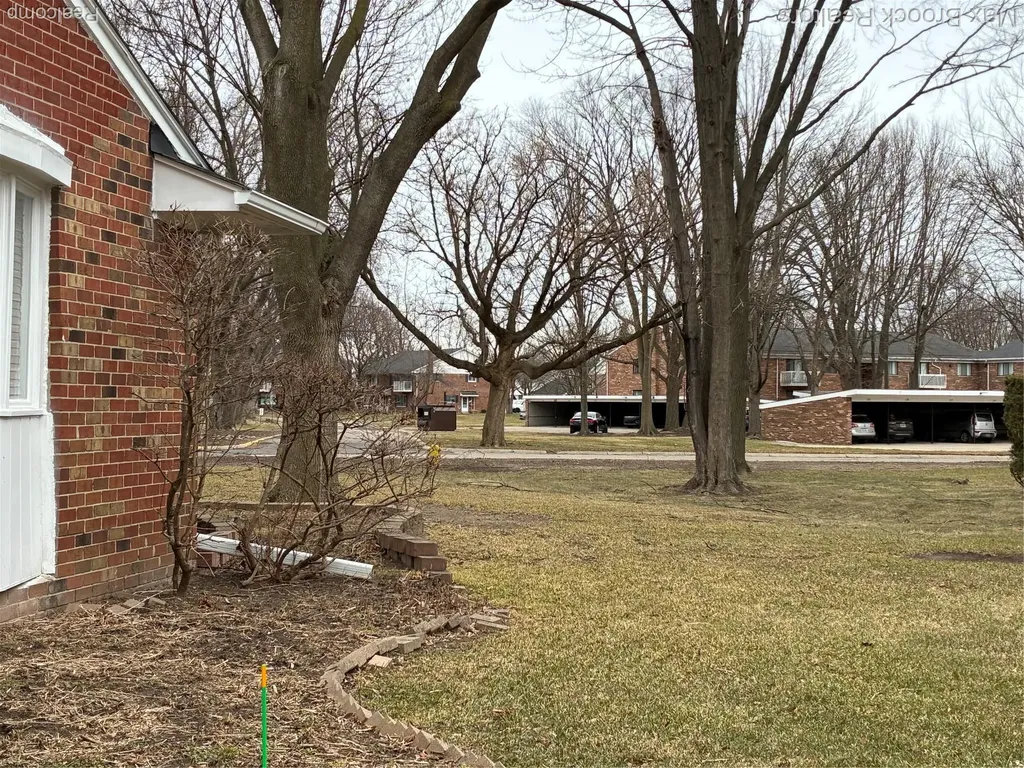 42479 Eldon Circle Clinton Charter Township MI 48038