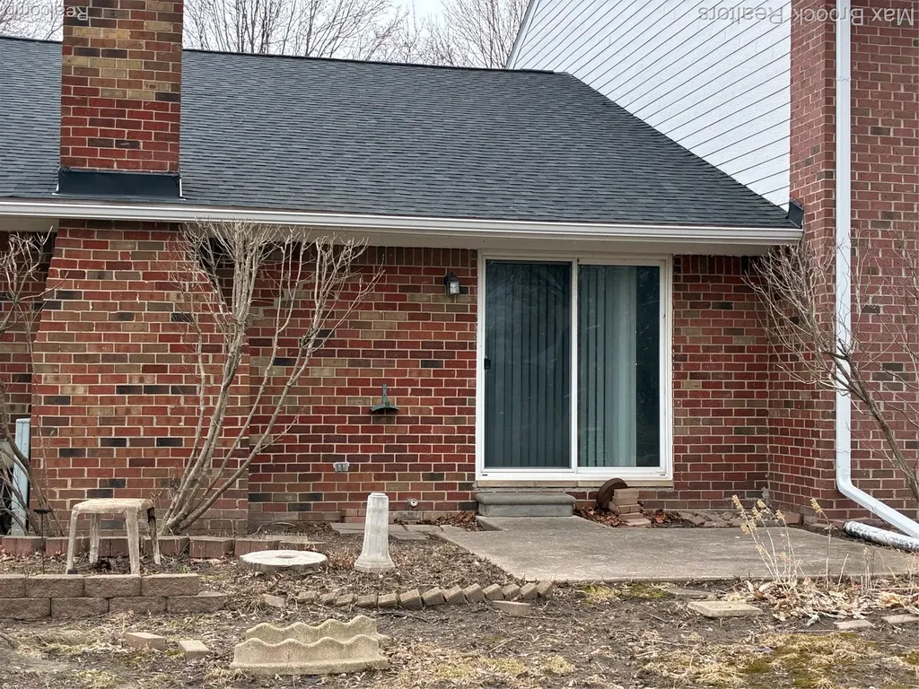 42479 Eldon Circle Clinton Charter Township MI 48038