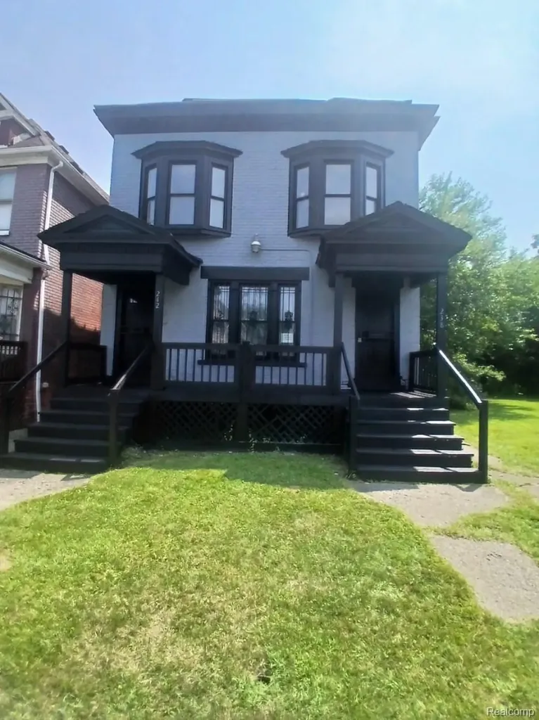 242 E Euclid Street Detroit City MI 48202