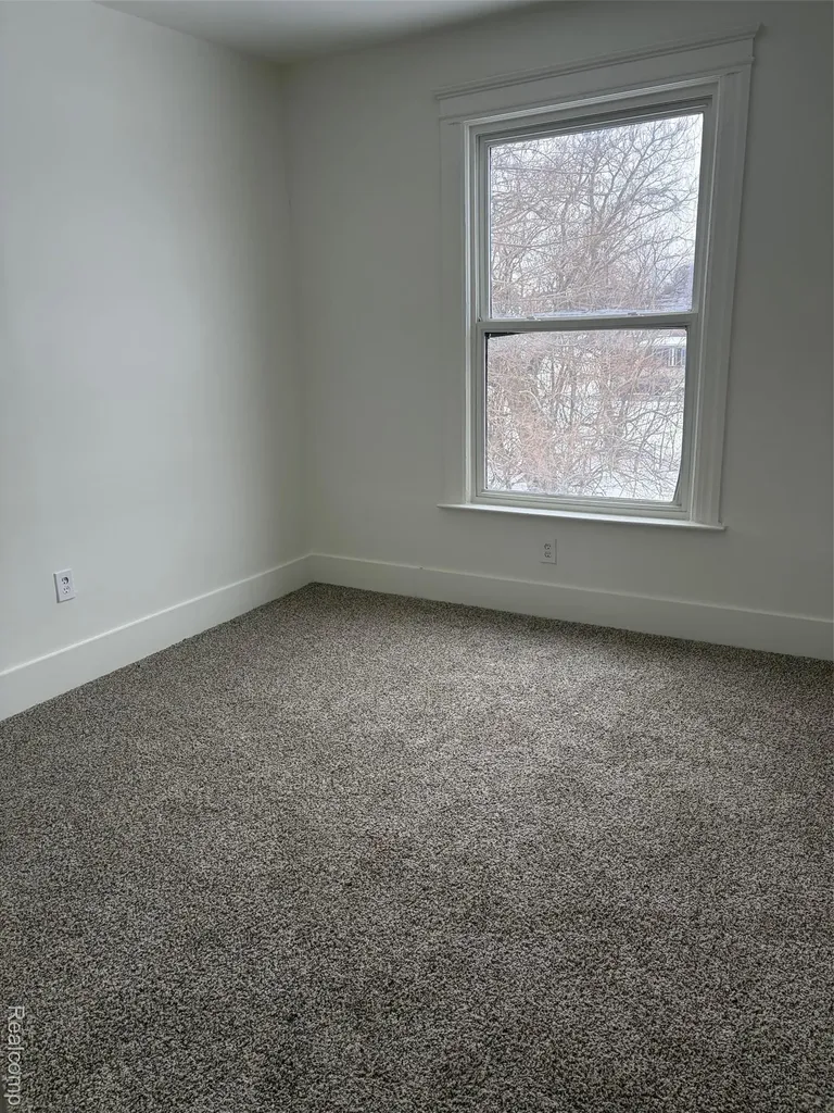 242 E Euclid Street Detroit City MI 48202