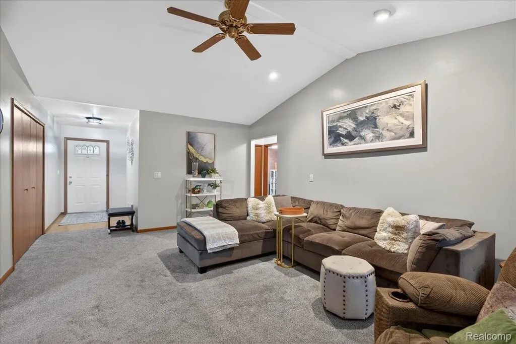 28720 Bingham Drive Chesterfield Township MI 48047