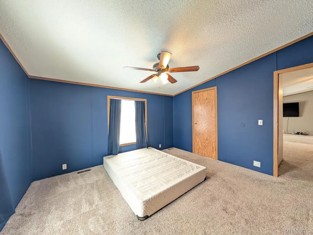 11413 Harbor Cove Fenton City MI 48430