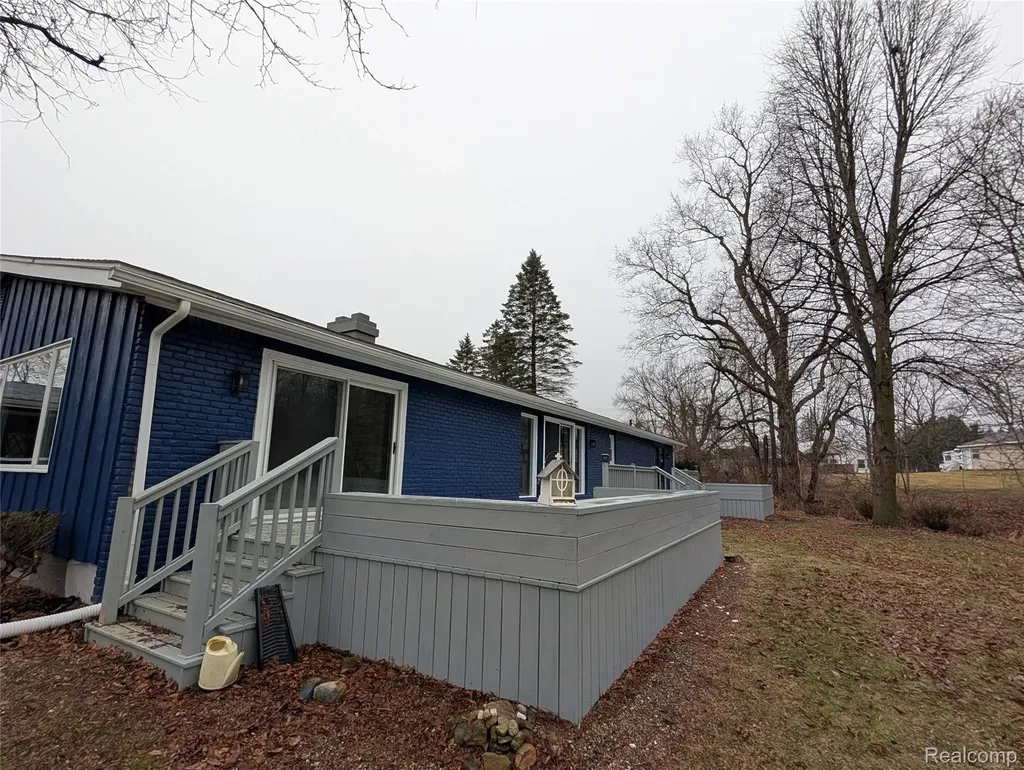 6353 Perry Road Grand Blanc Charter Township MI 48439
