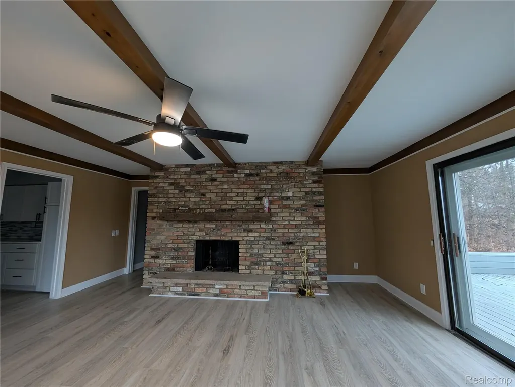6353 Perry Road Grand Blanc Charter Township MI 48439