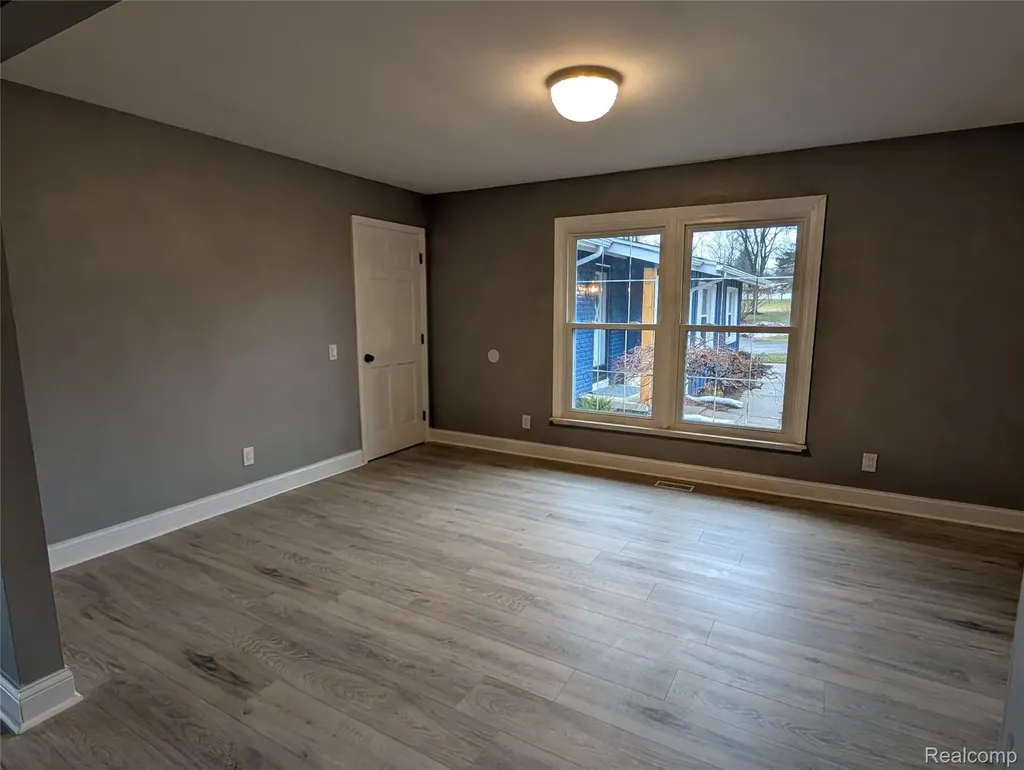 6353 Perry Road Grand Blanc Charter Township MI 48439