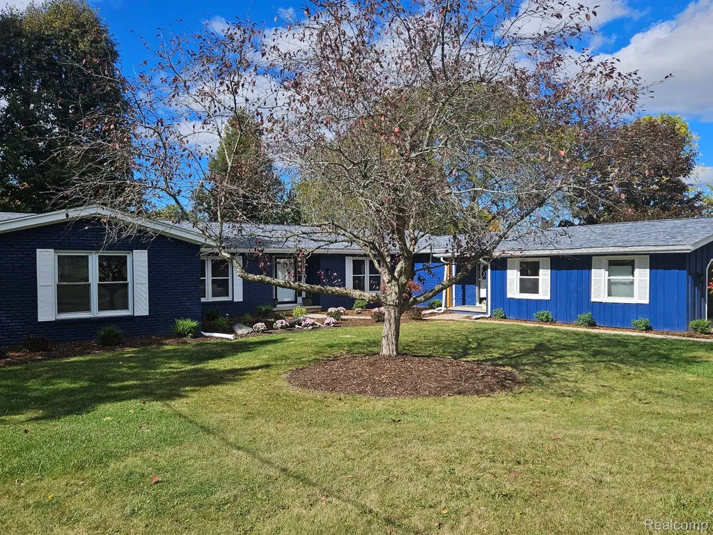 6353 Perry Road Grand Blanc Charter Township MI 48439