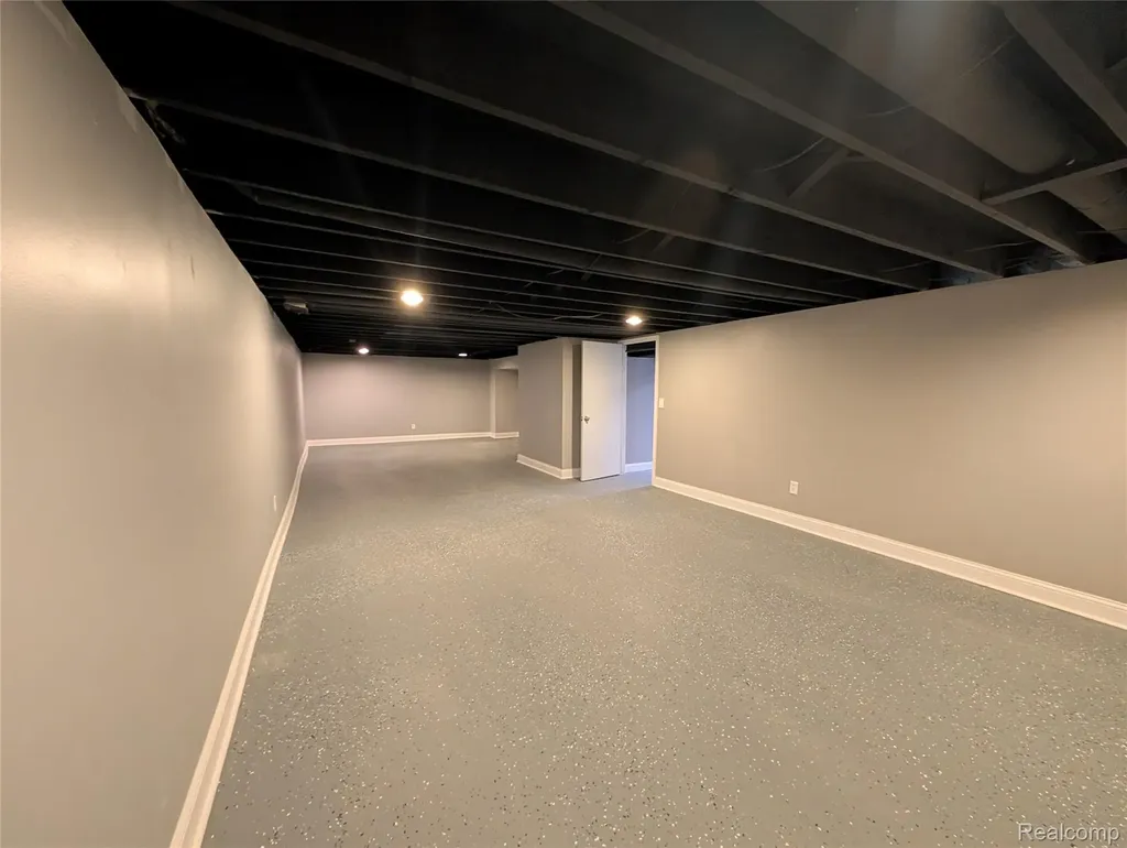 6353 Perry Road Grand Blanc Charter Township MI 48439