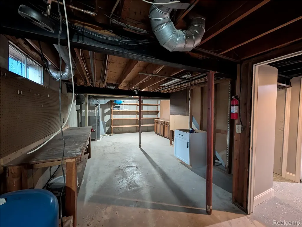 6353 Perry Road Grand Blanc Charter Township MI 48439