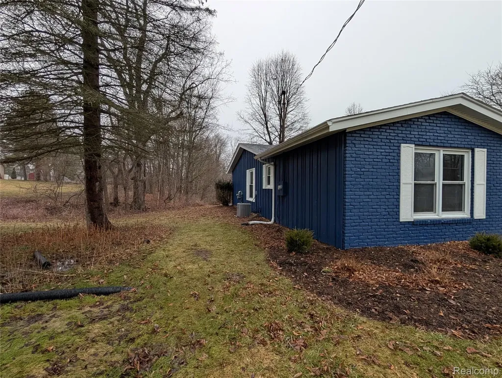 6353 Perry Road Grand Blanc Charter Township MI 48439