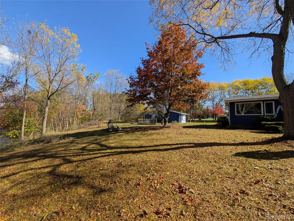 6353 Perry Road Grand Blanc Charter Township MI 48439